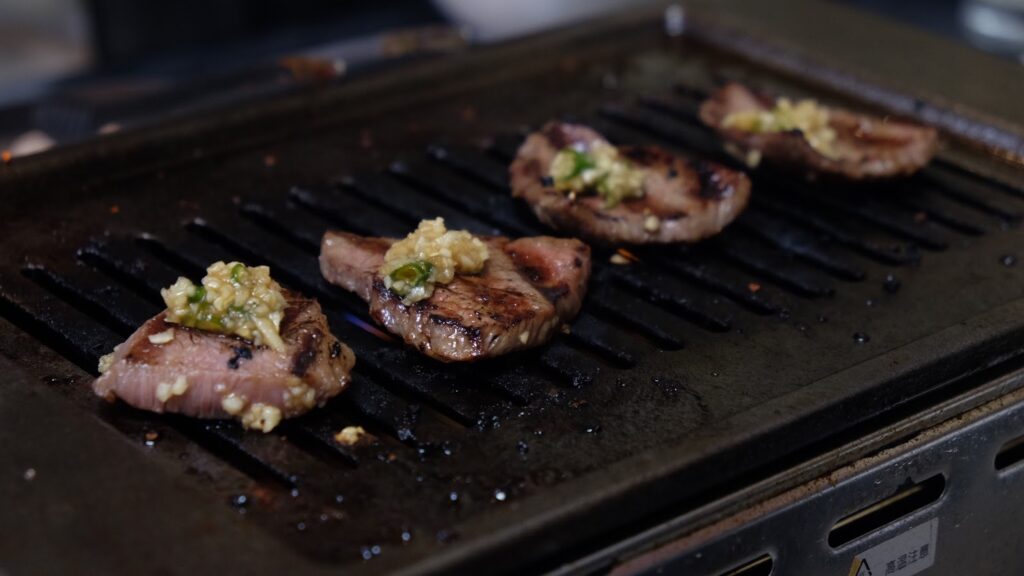 香ばしく焼かれたミスジ