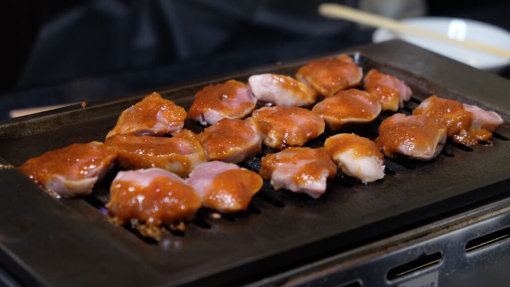 焼き上げ途中の味噌タン